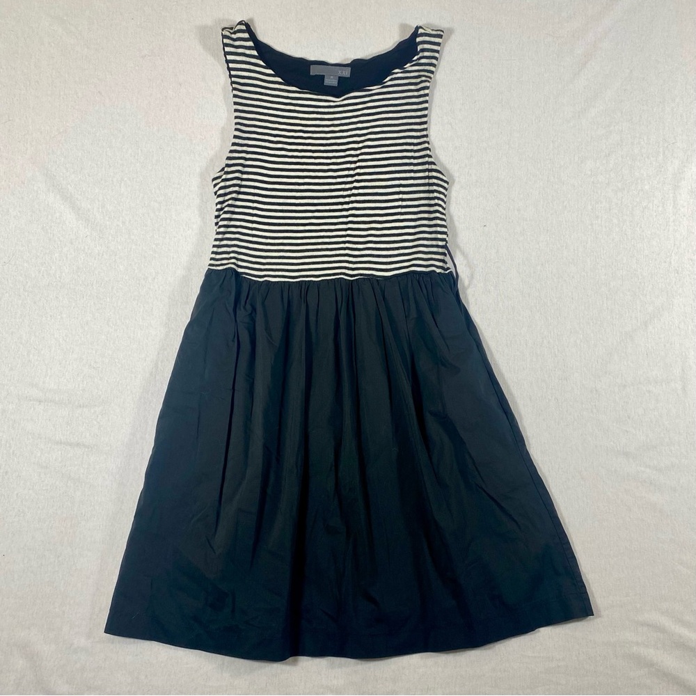 Forever 21 Women's Black and White Striped Mini Dress Size M